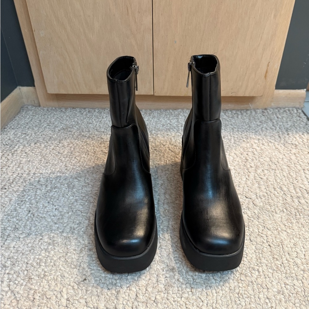 Ann Klein Black Boots